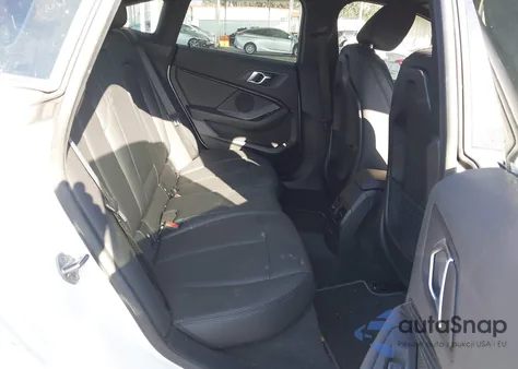 2022 BMW 228 Gran Coupe I Sdrive z USA, uszkodzony, nr VIN WBA53AK06N7J82783